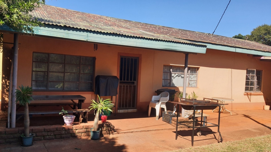 10 Bedroom Property for Sale in Rietfontein A H North West